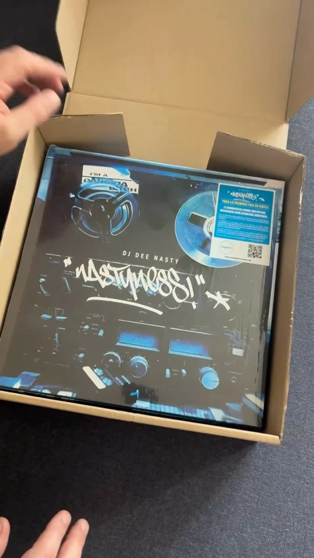 📦 Les @deenastyofficiel - Nastyness sont arrivés !
Les expéditions commencent. Encore quelques exemplaires disponibles sur notre site (lien en bio).
#vinyl #deenasty #vinylcollection #vinylove #vinylcommunity #hiphop